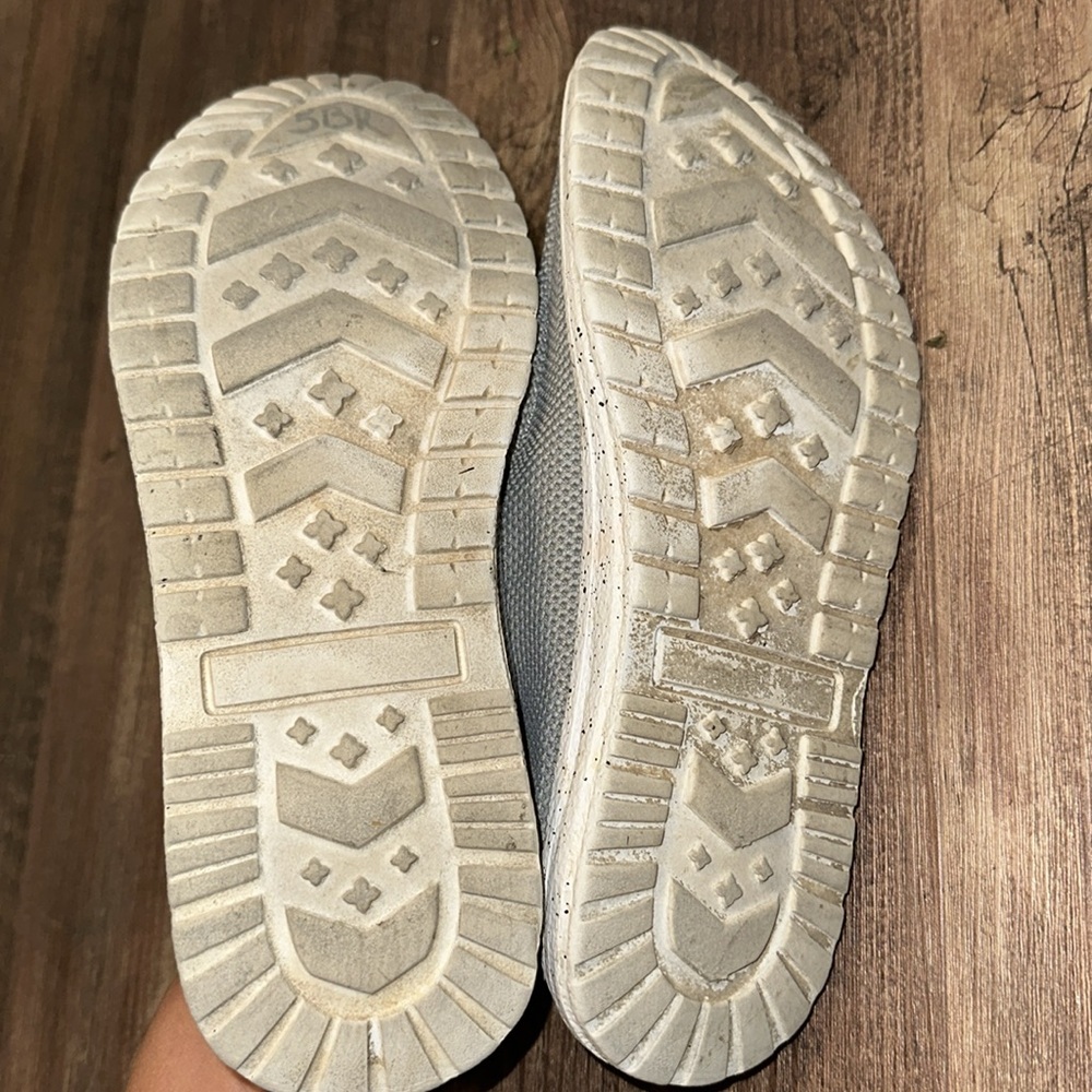 Island Surf Shoes Gray size‎ 9 Ladies - Picture 4 of 5